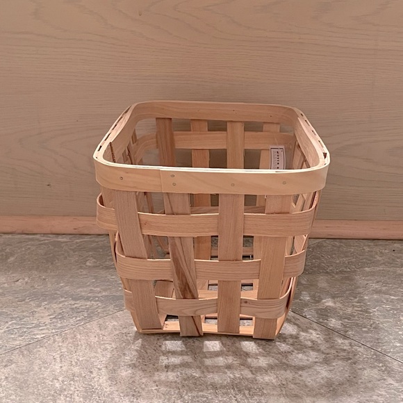 🆕 Target Handcrafted Farmhouse Woven Decorative Storage Basket Bin - Picture 6 of 14